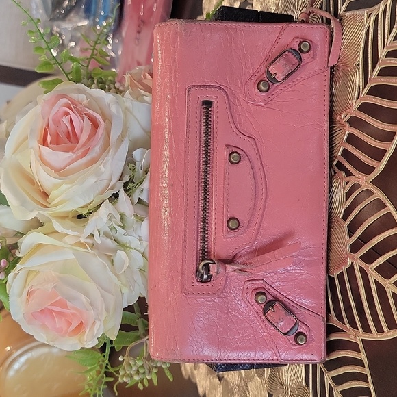 Authentic Balenciaga wallet - Picture 1 of 9